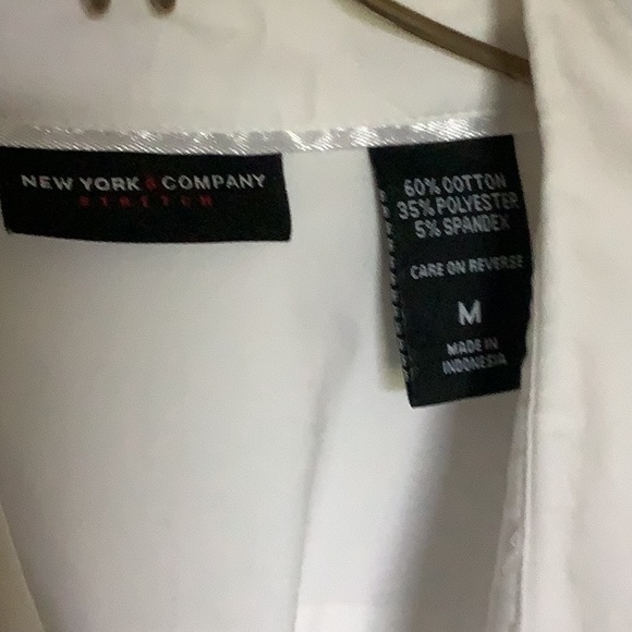 New York and Company blouse size medium - Picture 2 of 7